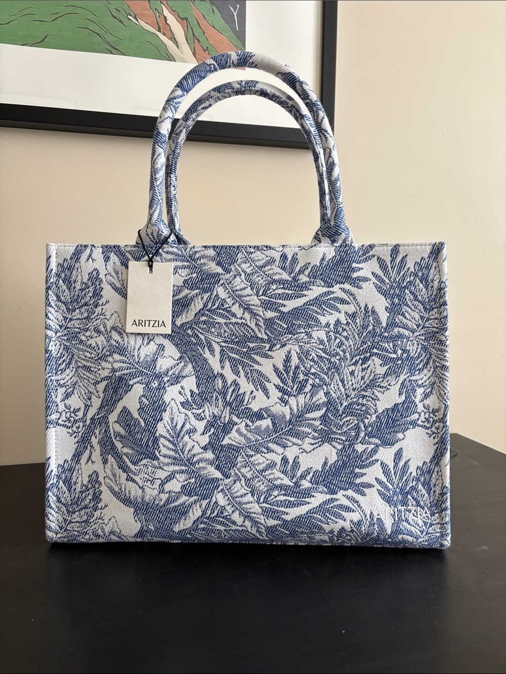 ✨NWT✨ Aritzia Blue and White Toile Botanical Print Canvas Tote